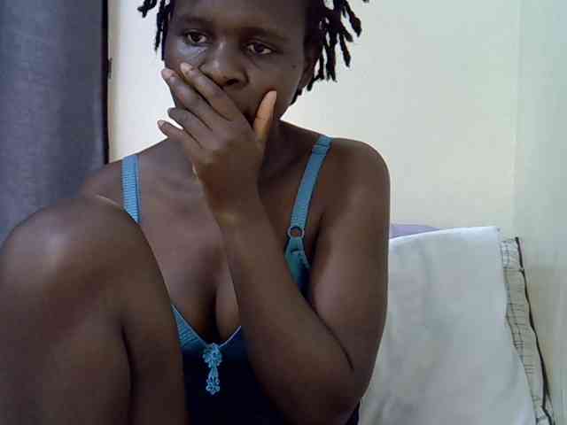 Queenbeea webcam