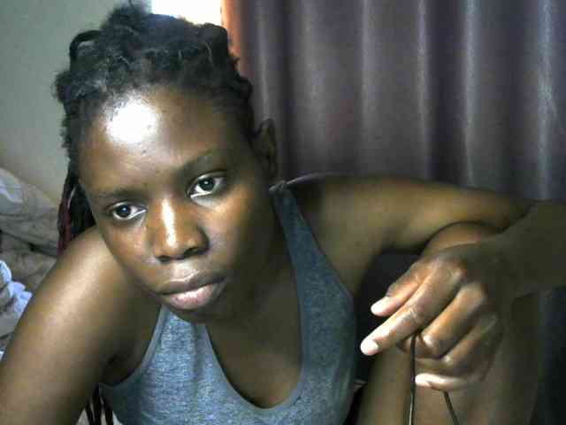 Queenbeea webcam