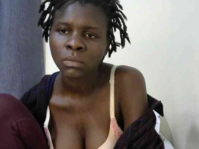 Queenbeea webcam
