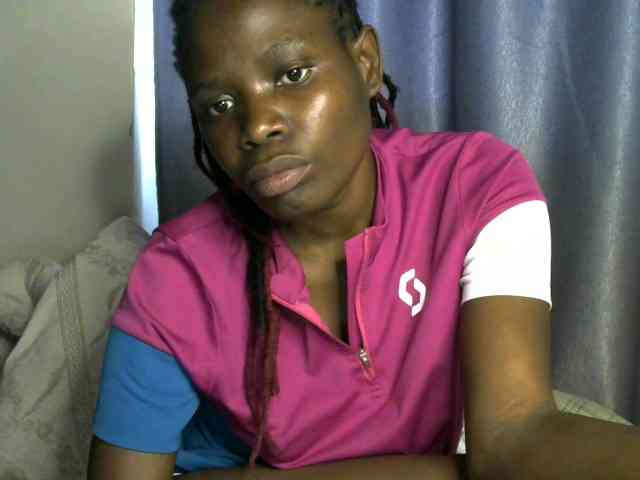 Queenbeea webcam