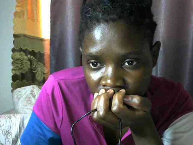 Queenbeea webcam