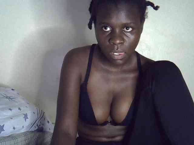 Queenbeea webcam