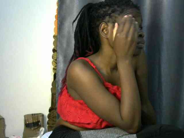 Queenbeea webcam
