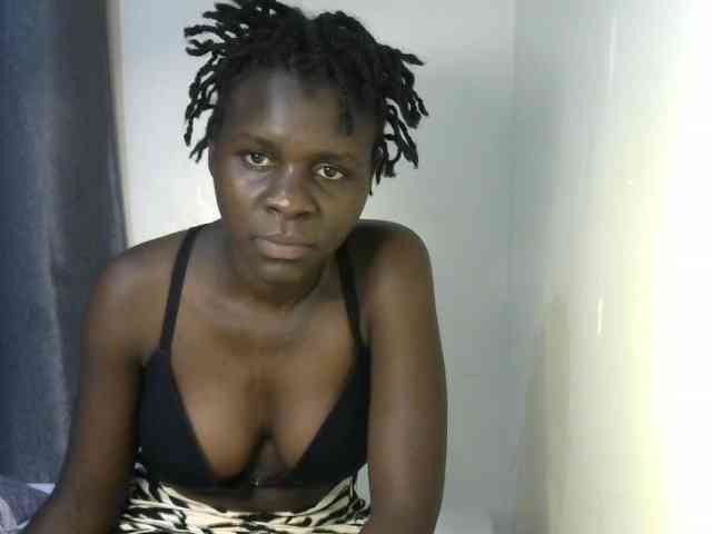 Queenbeea webcam