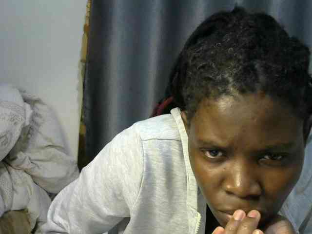 Queenbeea webcam