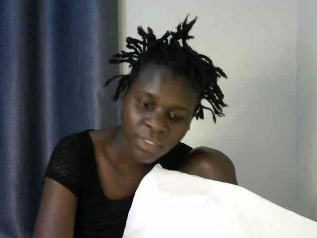 Queenbeea webcam