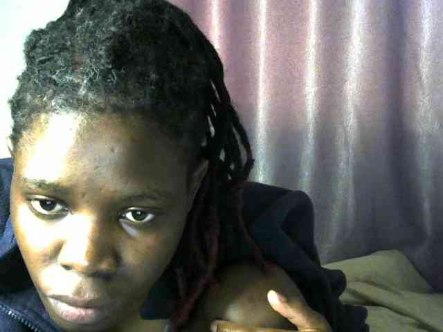 Queenbeea webcam