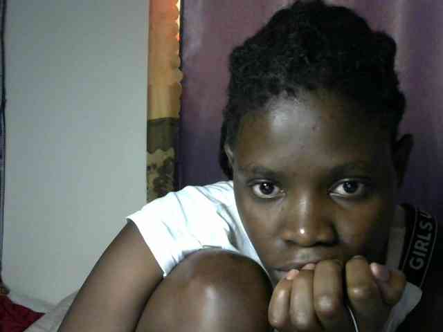 Queenbeea webcam
