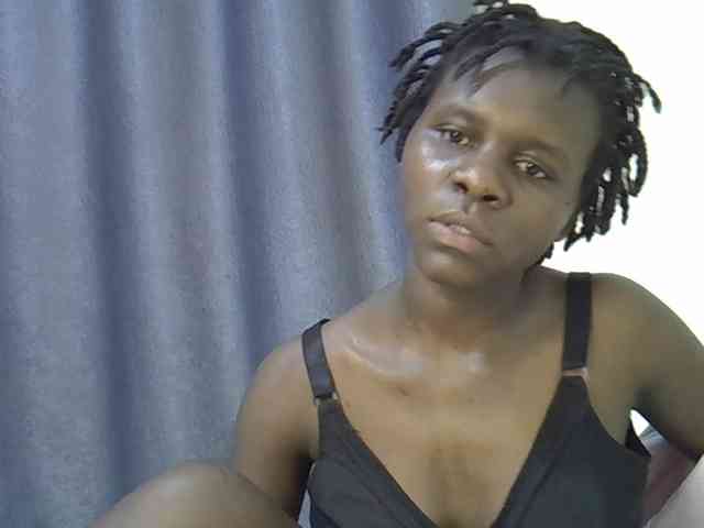 Queenbeea webcam