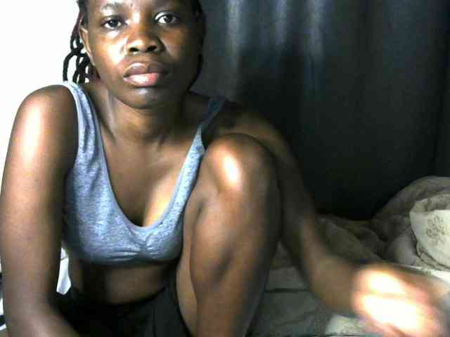 Queenbeea webcam