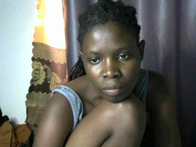 Queenbeea webcam