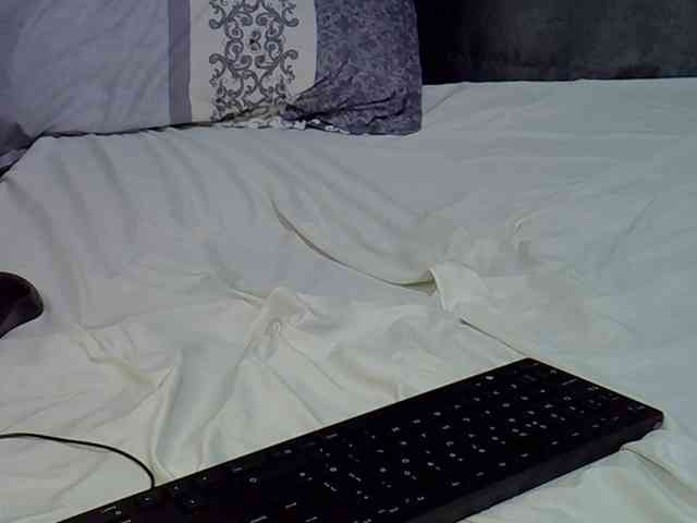 Queenbeea webcam