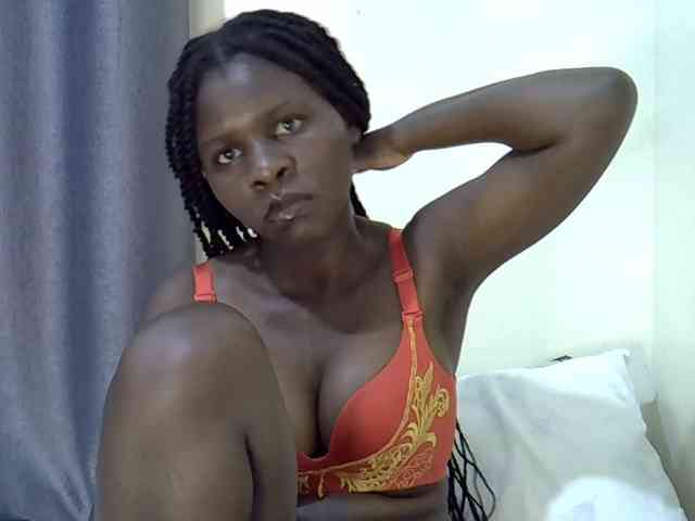 Queenbeea webcam