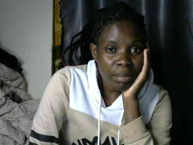 Queenbeea webcam