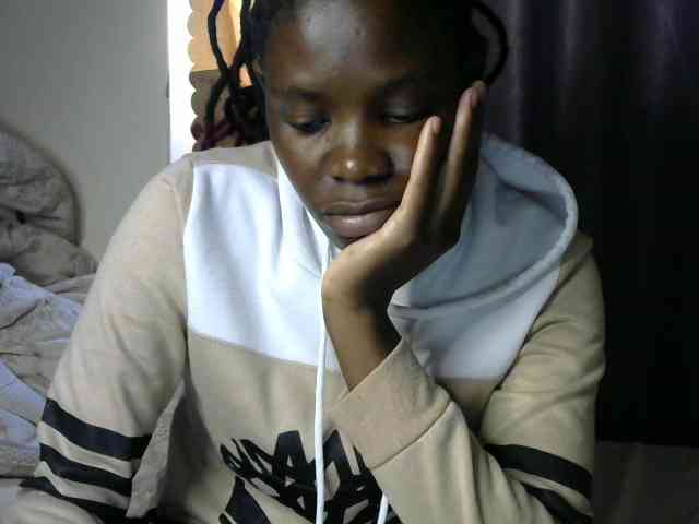 Queenbeea webcam
