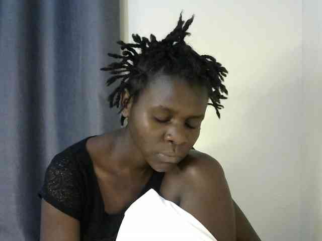 Queenbeea webcam