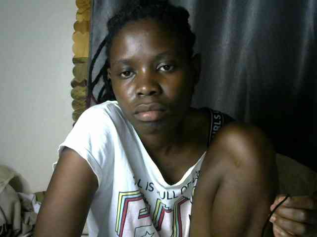 Queenbeea webcam