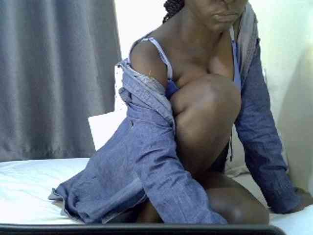 Queenbeea webcam