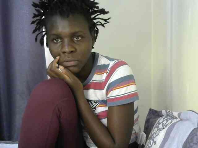 Queenbeea webcam