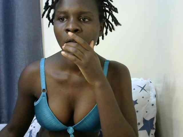 Queenbeea webcam