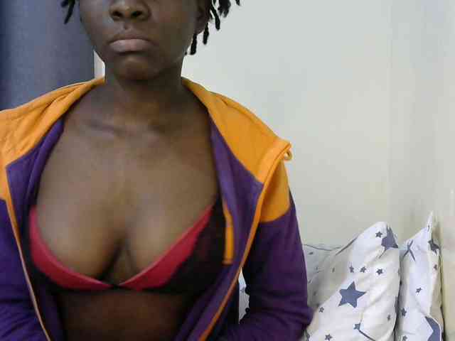 Queenbeea webcam