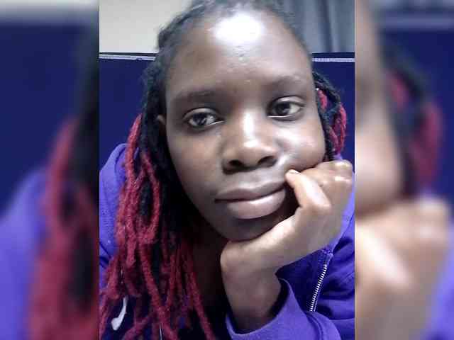 Queenbeea webcam