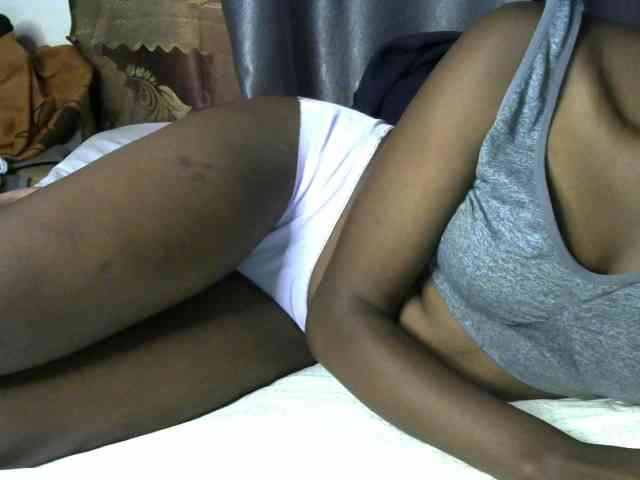 Queenbeea webcam