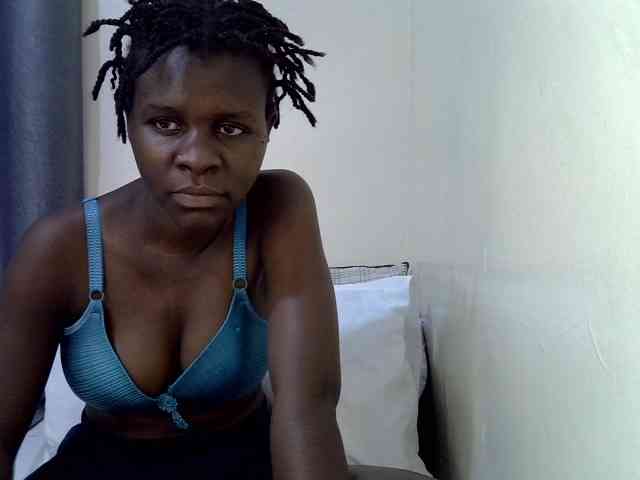 Queenbeea webcam