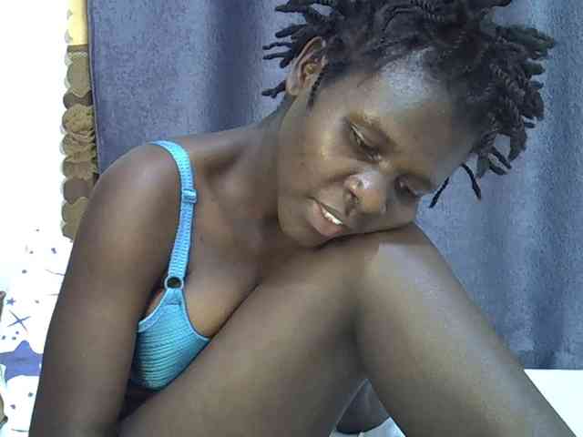 Queenbeea webcam