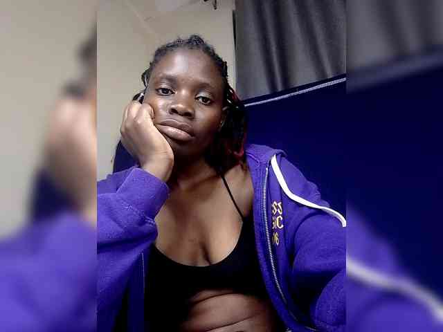 Queenbeea webcam
