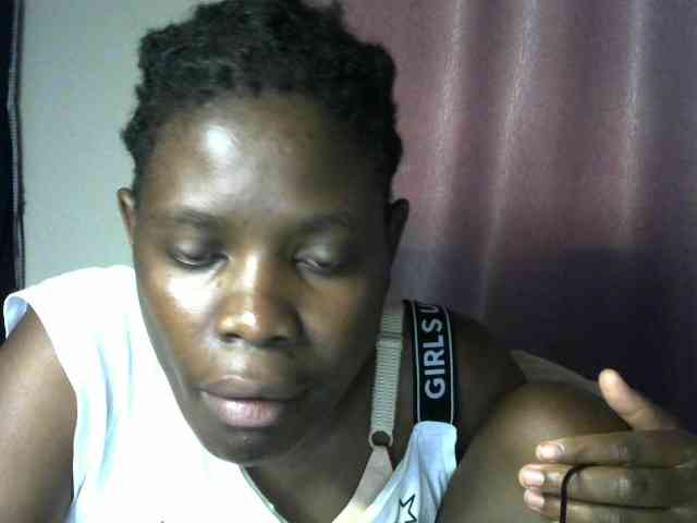 Queenbeea webcam