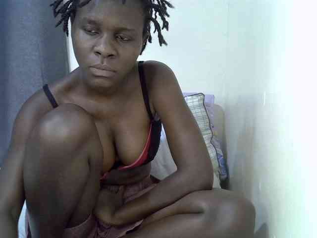 Queenbeea webcam