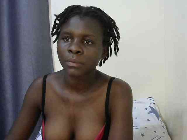 Queenbeea webcam