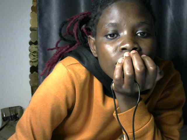 Queenbeea webcam