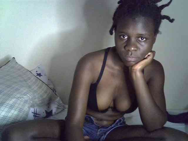 Queenbeea webcam