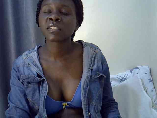 Queenbeea webcam