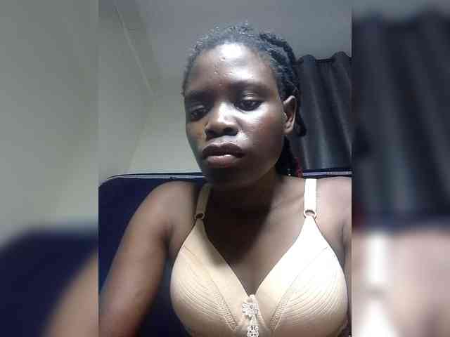 Queenbeea webcam