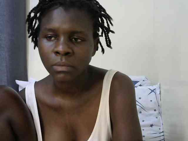 Queenbeea webcam