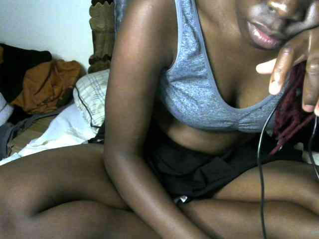 Queenbeea webcam