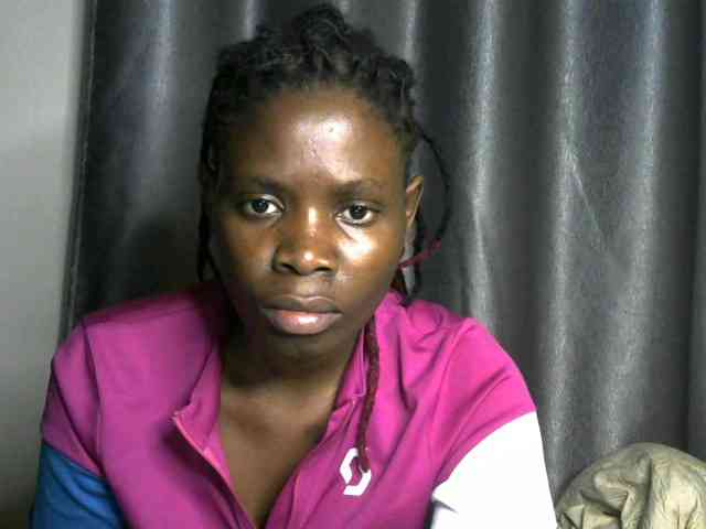 Queenbeea webcam