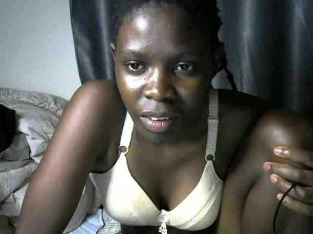 Queenbeea webcam