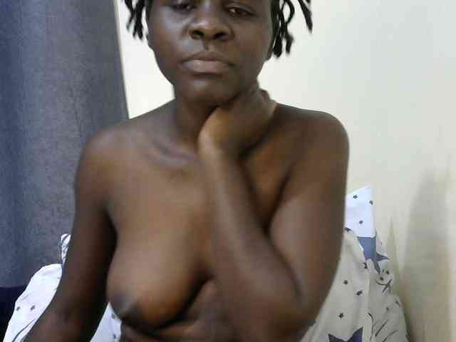 Queenbeea webcam