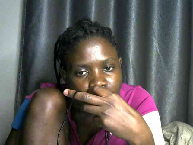 Queenbeea webcam