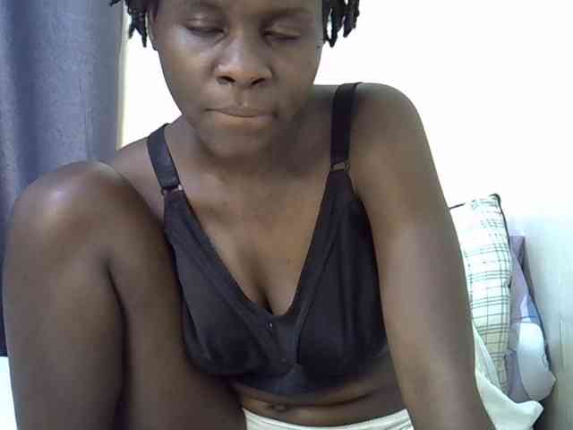 Queenbeea webcam
