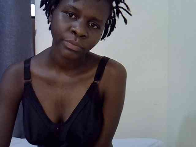 Queenbeea webcam