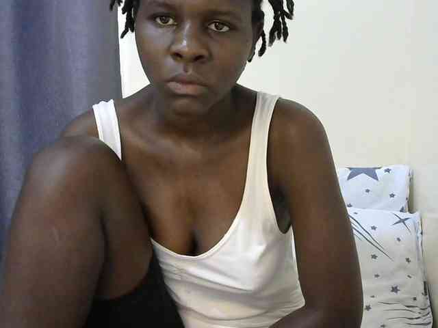 Queenbeea webcam