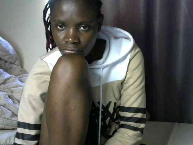 Queenbeea webcam