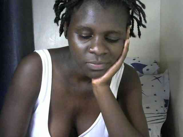 Queenbeea webcam