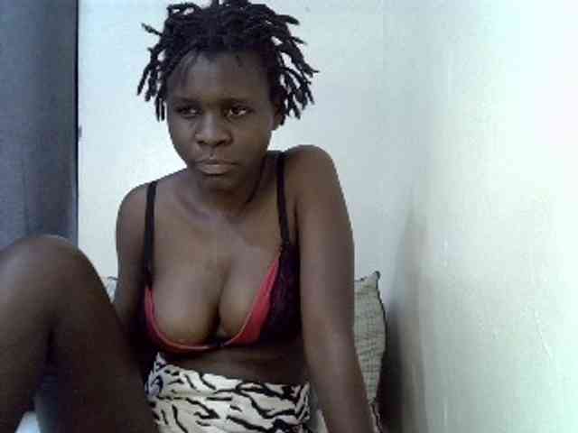 Queenbeea webcam