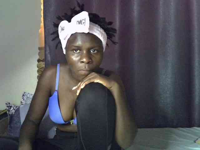Queenbeea webcam